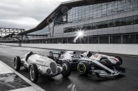 Formel 1 feiert den Tausender (c) Juergen Tap Daimler AG