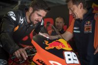 MotoGP AUT Marcel Hirscher Mike Leitner © Philip Platzer Red Bull Content Pool Kopie.jpg