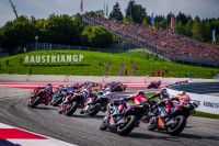 MotoGP AUT 2024 SA Sprint Start T1 (c) Philip Platzer Red Bull Ring.jpg