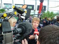 Vettel spricht (c) Chris Maier.jpg